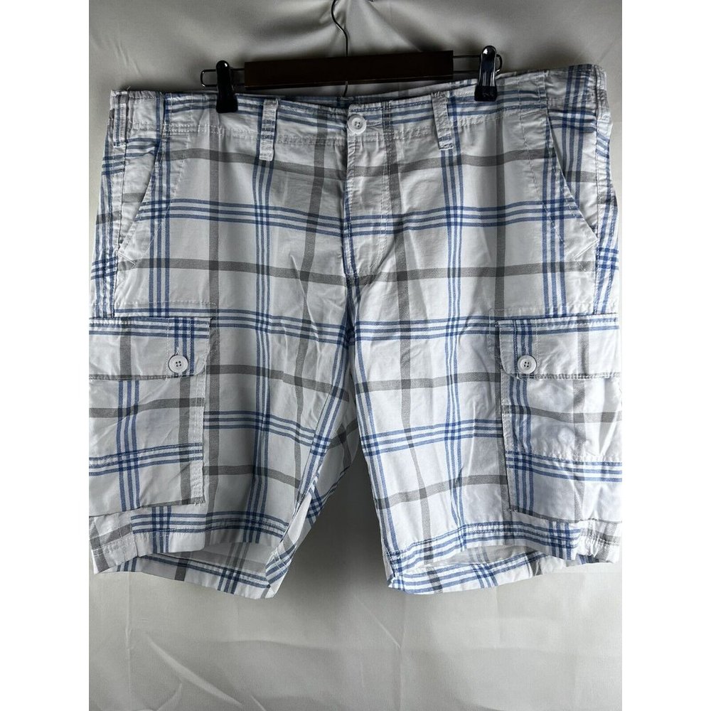 Men's Urban Pipeline Cargo Shorts Size 44 Blue and White Plaid